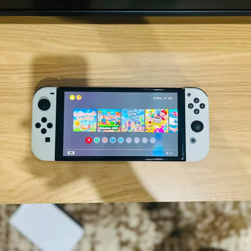 Nintendo Switch Oled OFW + 4 Game Original