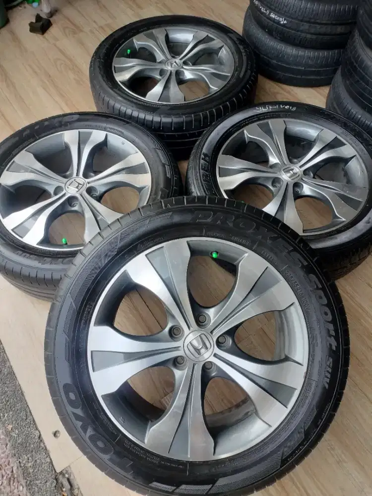 Velg dan Ban Oem Honda CR-V Prestige r18 PCD 5x114,