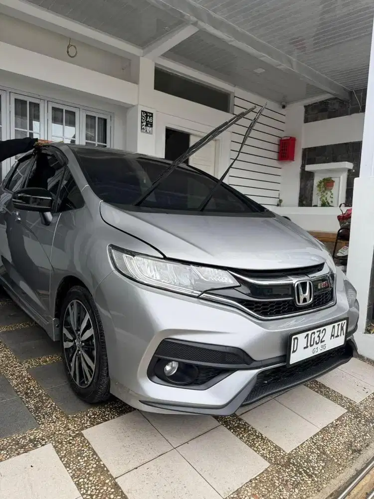 HONDA JAZZ RS CVT 2019