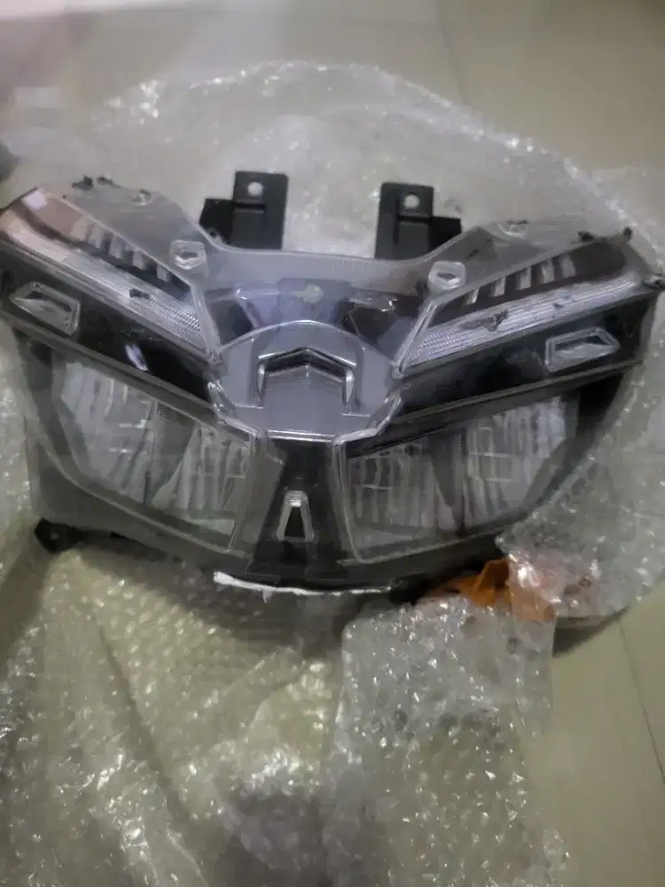 Jual lampu depan dan belakang ori 100% bawaan pabrik