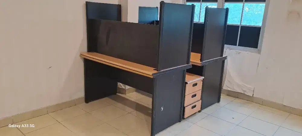 MEJA KURSI KANTOR