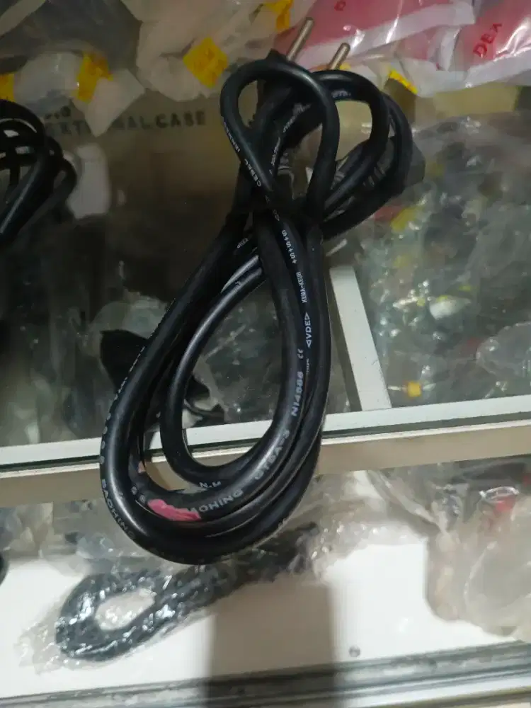 Kabel power komputer