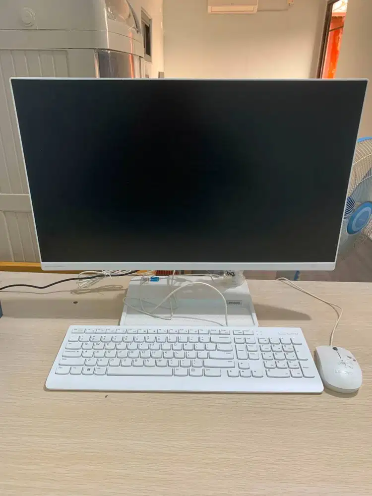 Lenovo IdeaCentre AIO 3 24IAP7 (All-in-One PC)