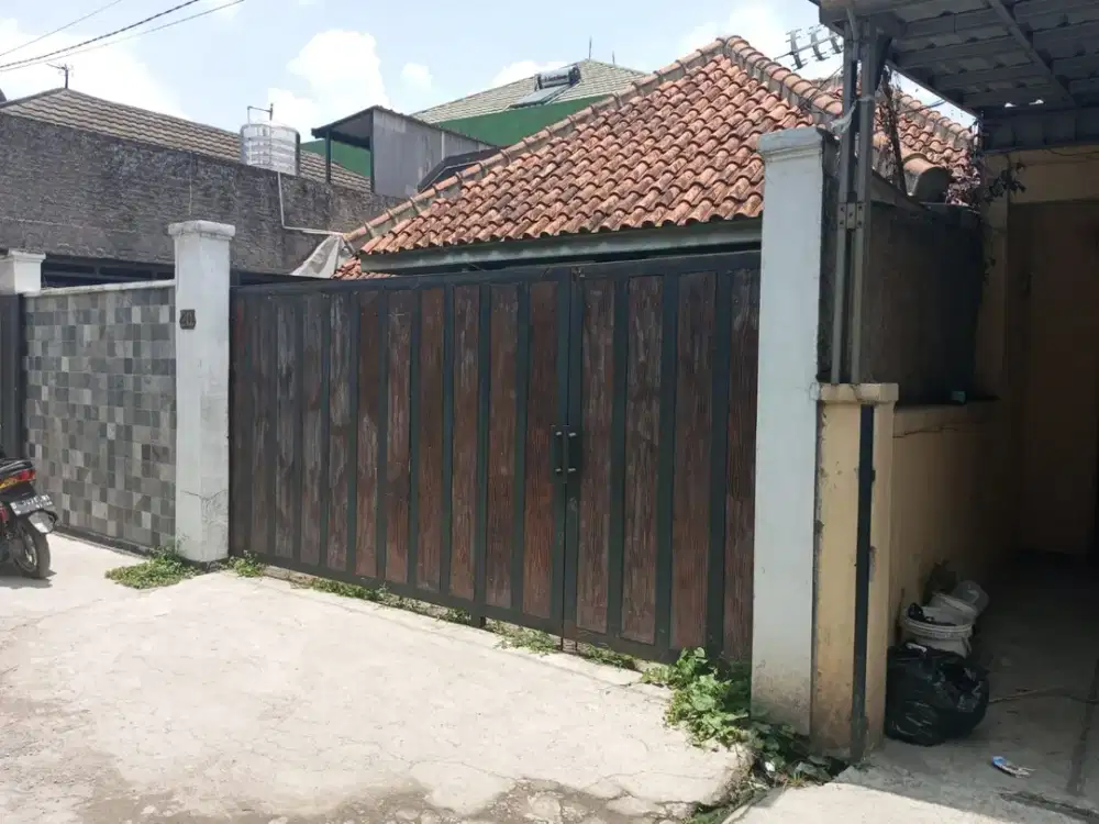 Rumah Nyaman 1 Lantai di Komplek Bumi Rancamanyar
