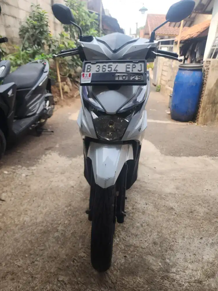 Dijual Honda Beat Eco Putih 2019