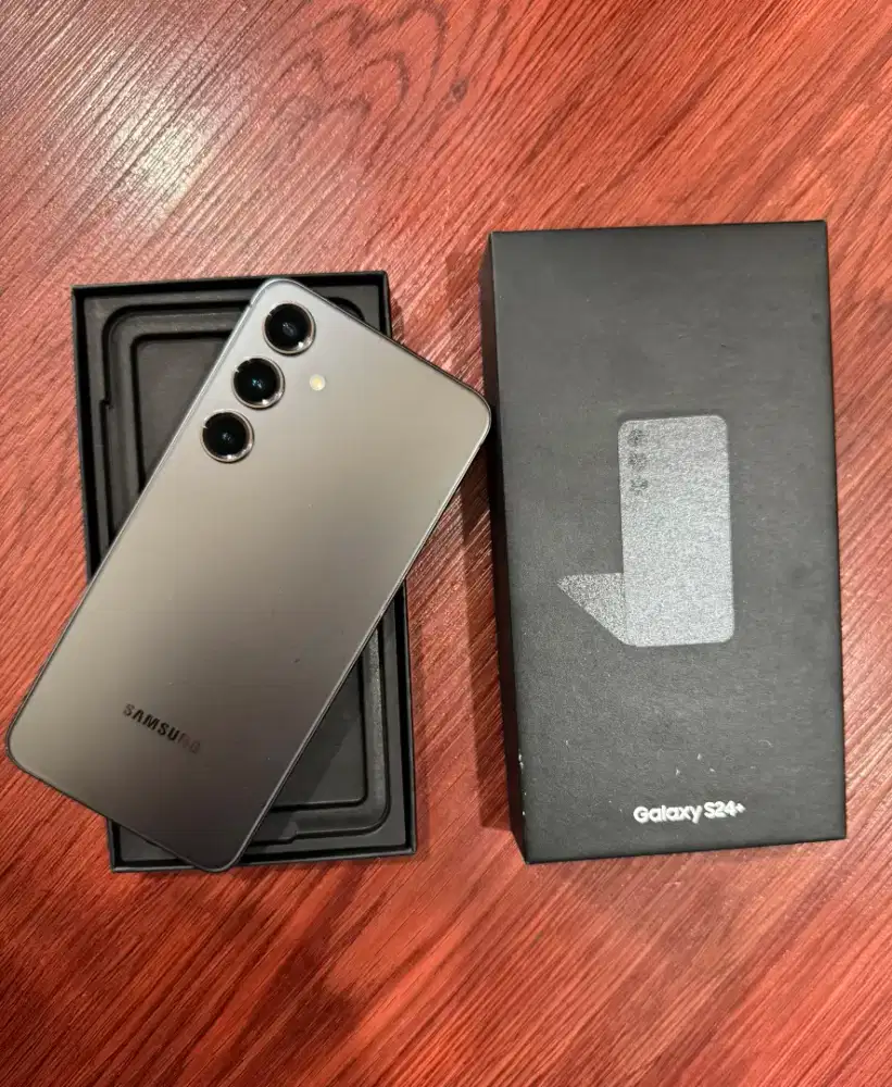 Samsung S24 plus 12/512