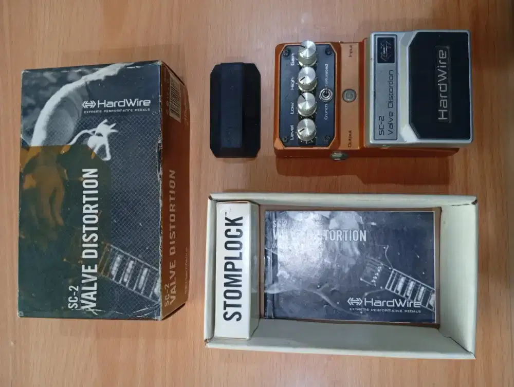 Efek gitar mobil DISTORSI HARDWIRE