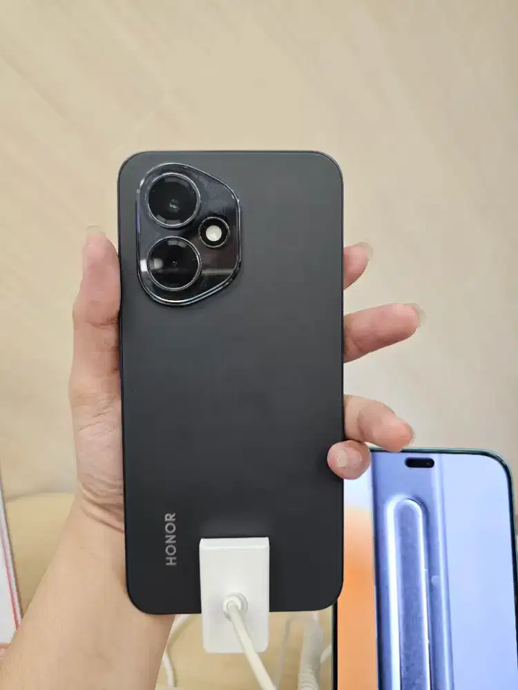 Honor 400 12 512 GB Bisa Kredit Proses Mudah 3 Menit