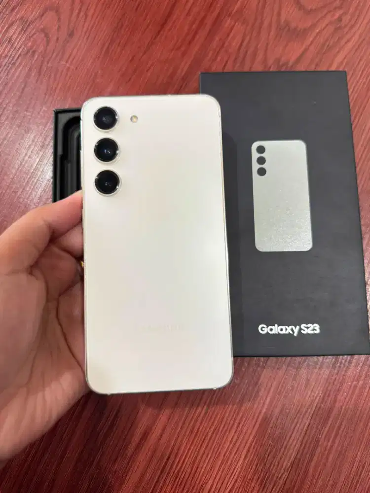 Samsung S23 8/128