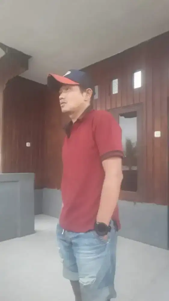 Sya sedang mnacari pekerjaan..