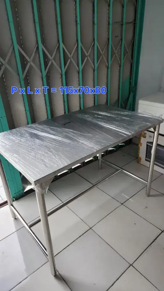 Meja stainless baru