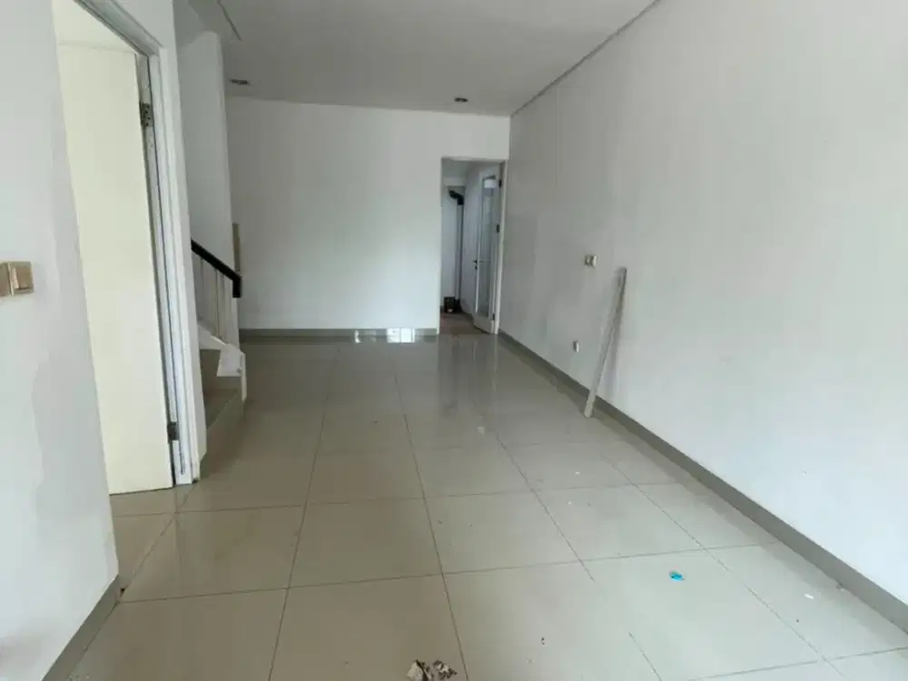 Disewakan Cepat Rumah di Golf Lake