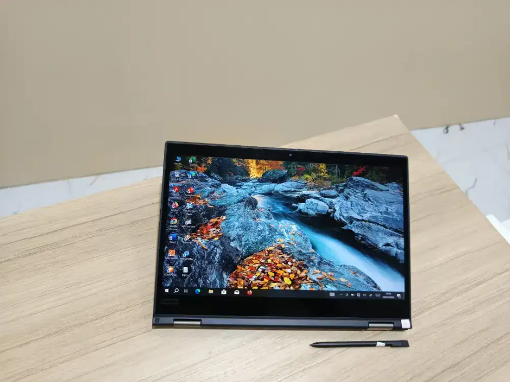 Yoga X390 core i5 touchscreen dan bs dilipat,Mulus,murah,normal