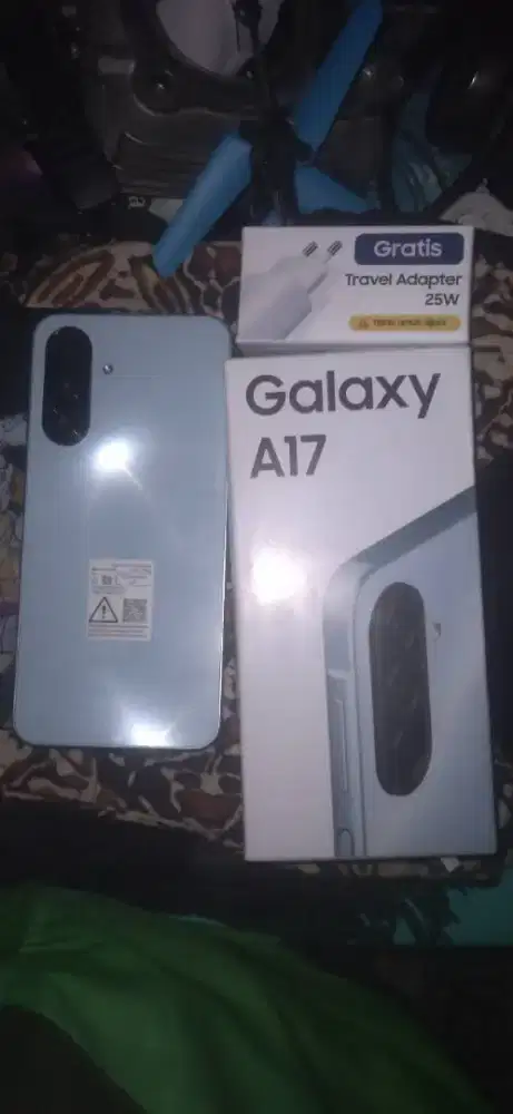Samsung A17 8/128