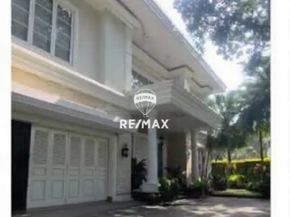 Luxurious House Boulevard Palem Raya Lippo Karawaci – LT 980m², SHM