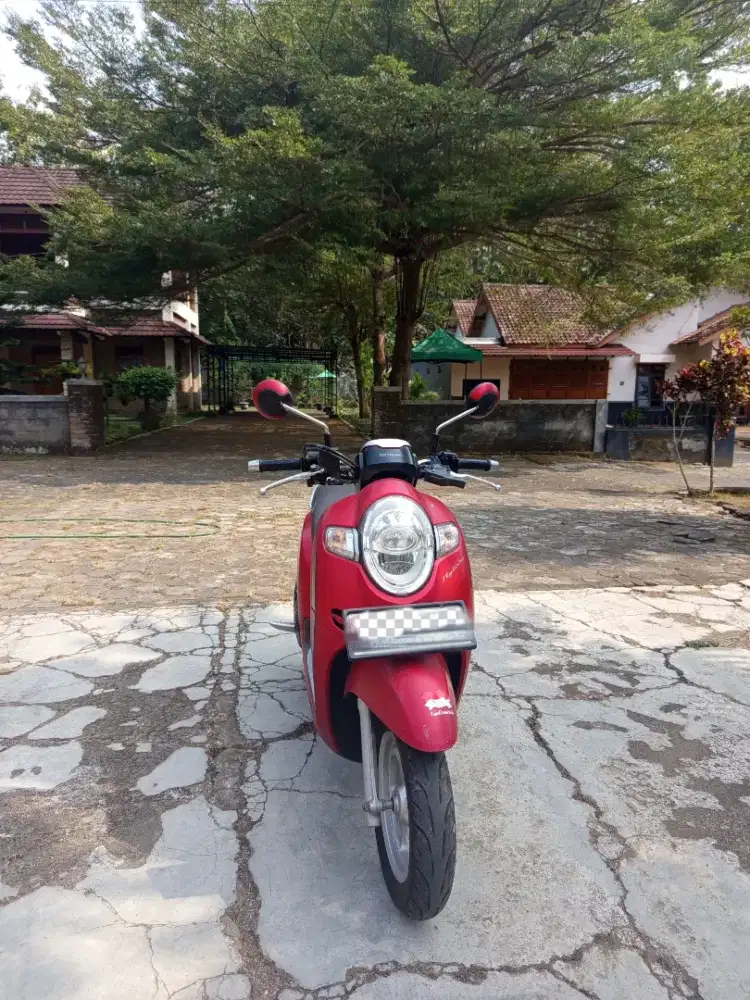 DIJUAL MOTOR SCOOPY 2019