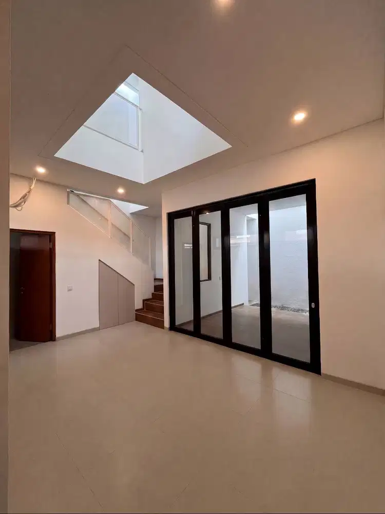 DISEWAKAN RUMAH BARU DAN CANTIK DI CIPUTAT TIMUR