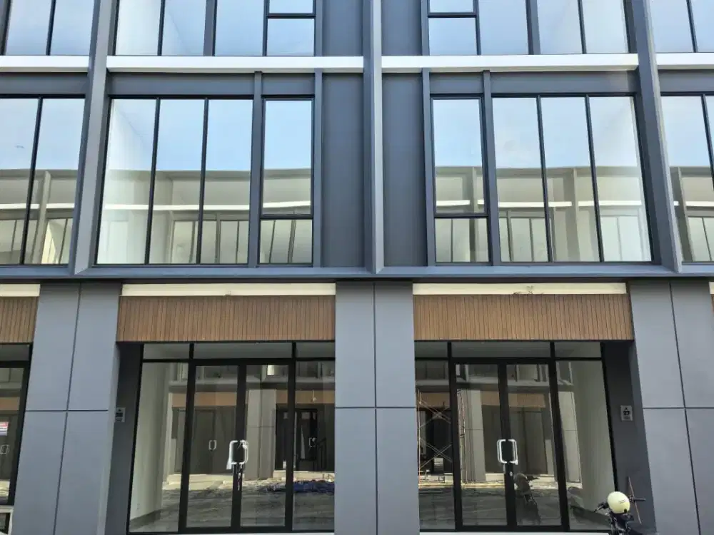 Disewakan Ruko Gandeng 3 Lantai di CBD Gading Serpong Ruko Hampton Avenue