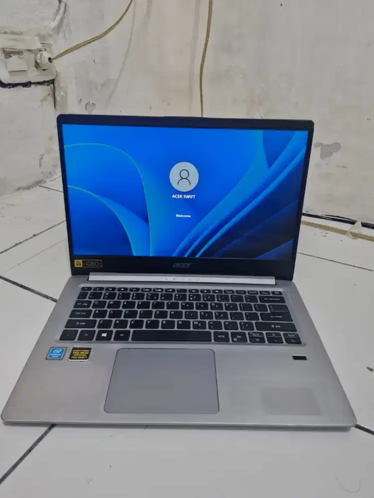 Laptop acer swift SF114-31