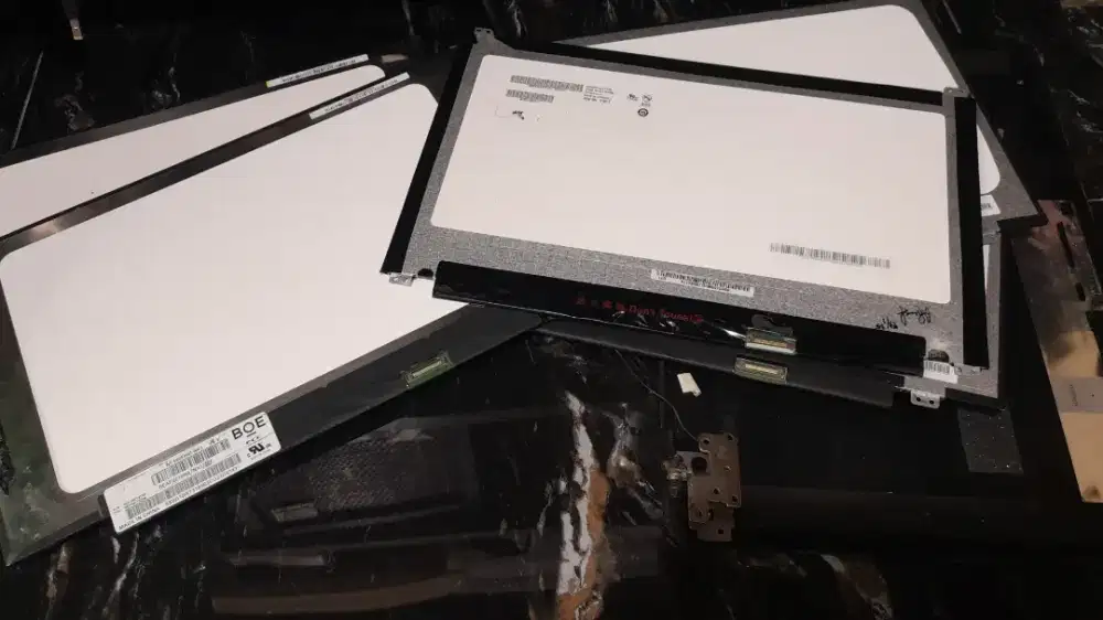 Lcd/Layar bekas Laptop segala kondisi Jual borongan