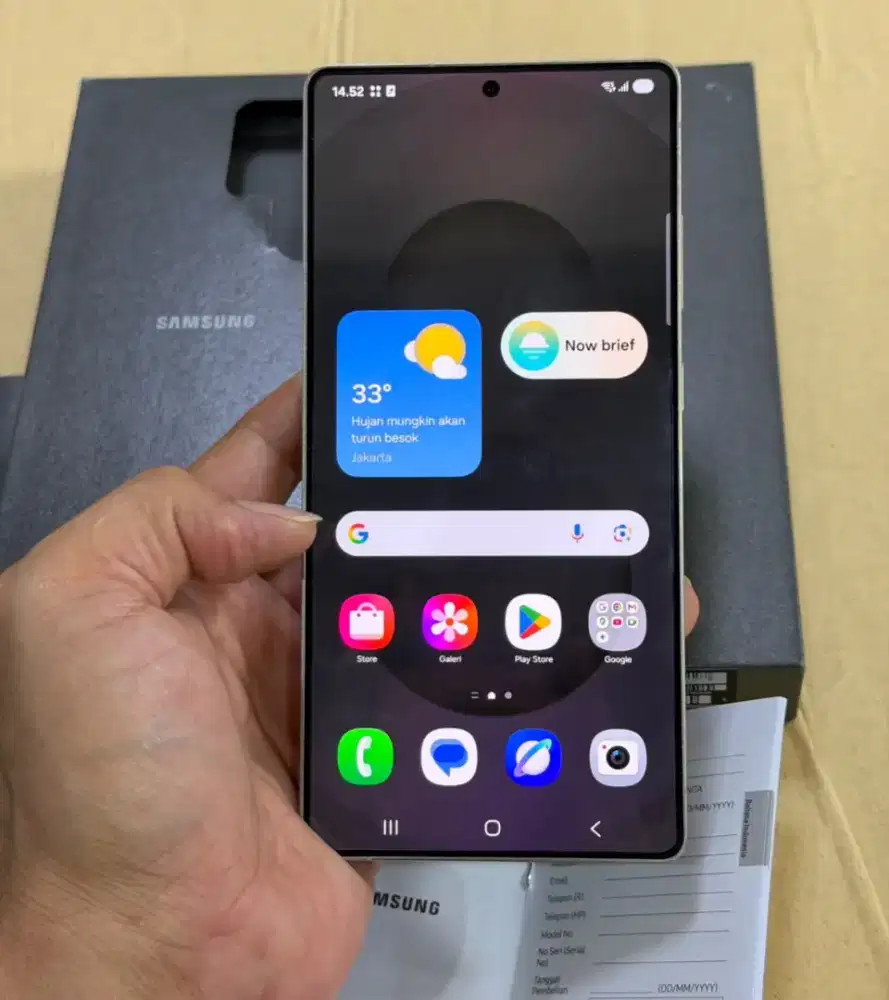 Samsung Galaxy S25 Ultra 12/256GB SEIN Fullset Mulus Bekas Pakai