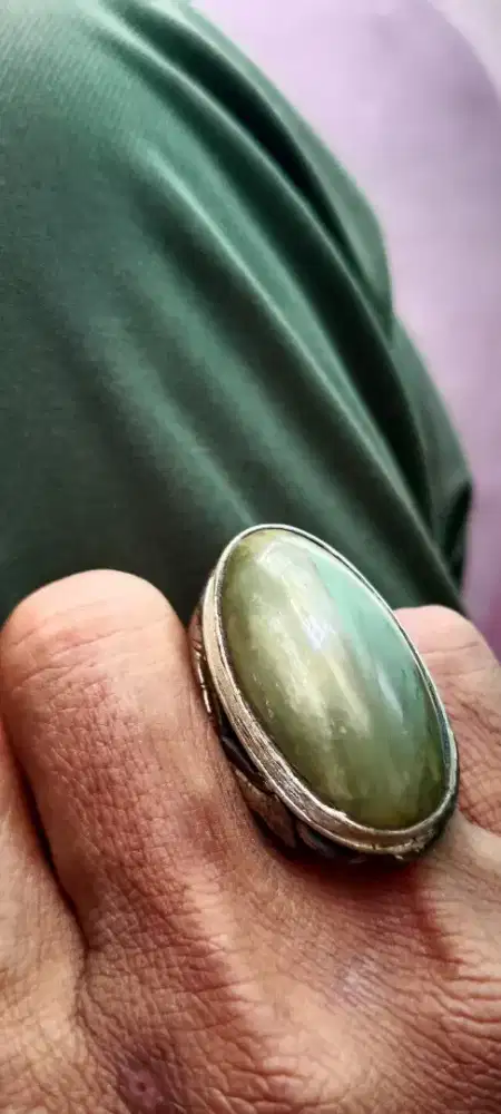 Batu Pandan hijau suji