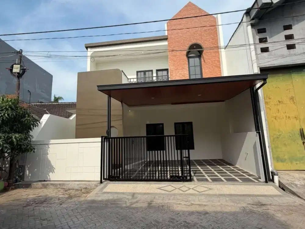 RUMAH SUPER LEGA DI SAWOJAJAR MALANG