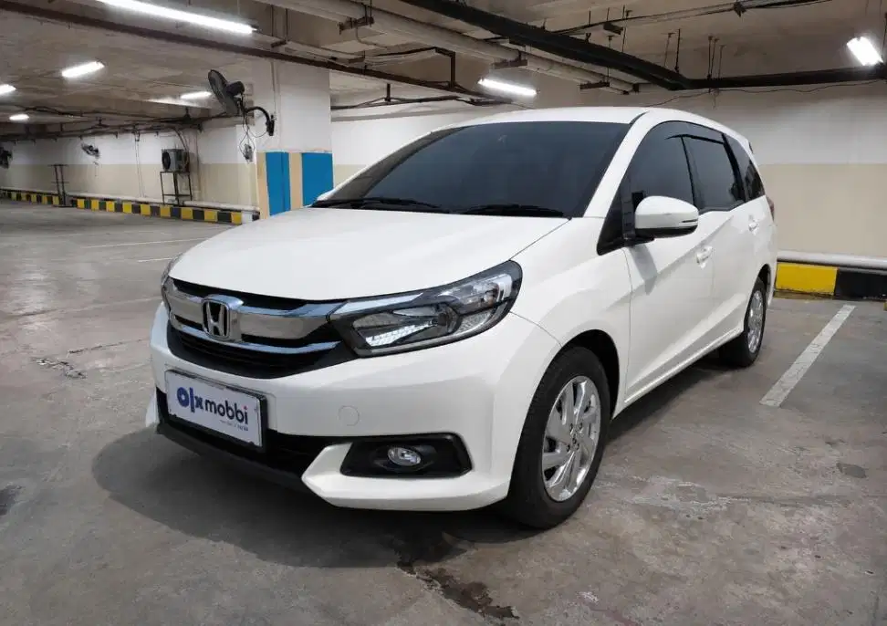 LOW DP Honda Mobilio 1.5 E Bensin-AT 2018 ERO