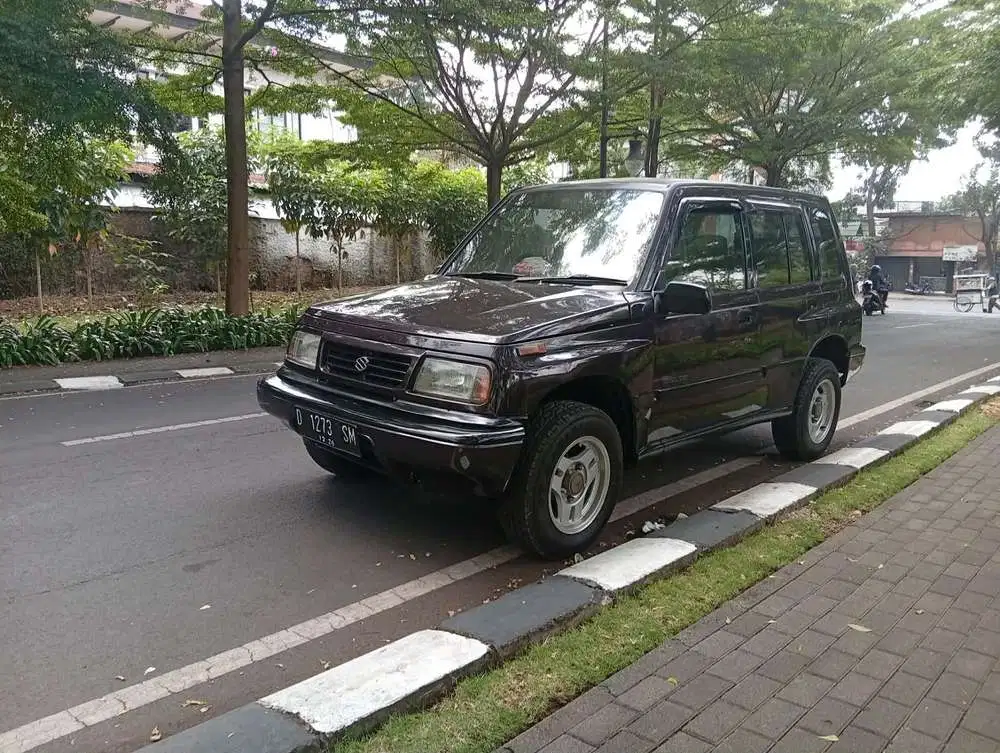 Suzuki Escudo 1996 Bensin