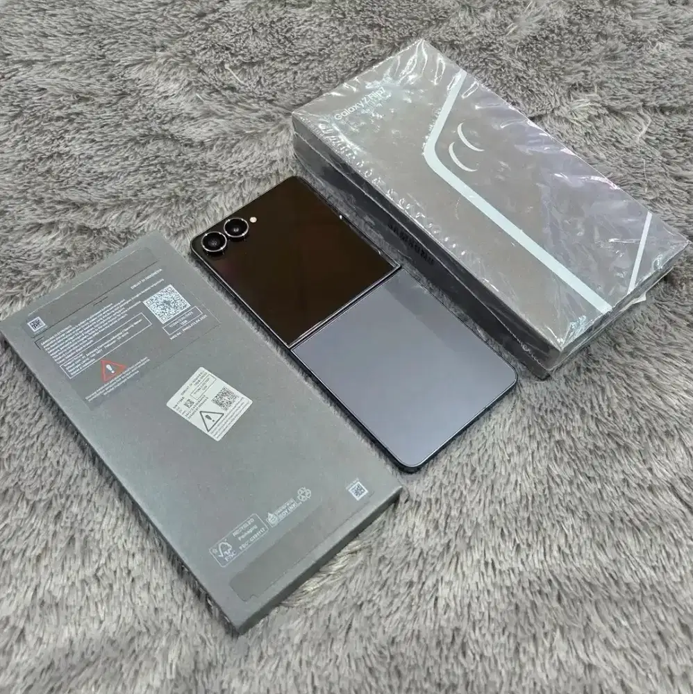 Samsung Galaxy Z Flip 7 256Gb JetBlack garansi Resmi