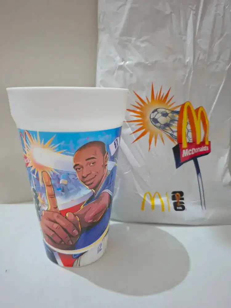 Tumbler/ Gelas FIFA McDonald's