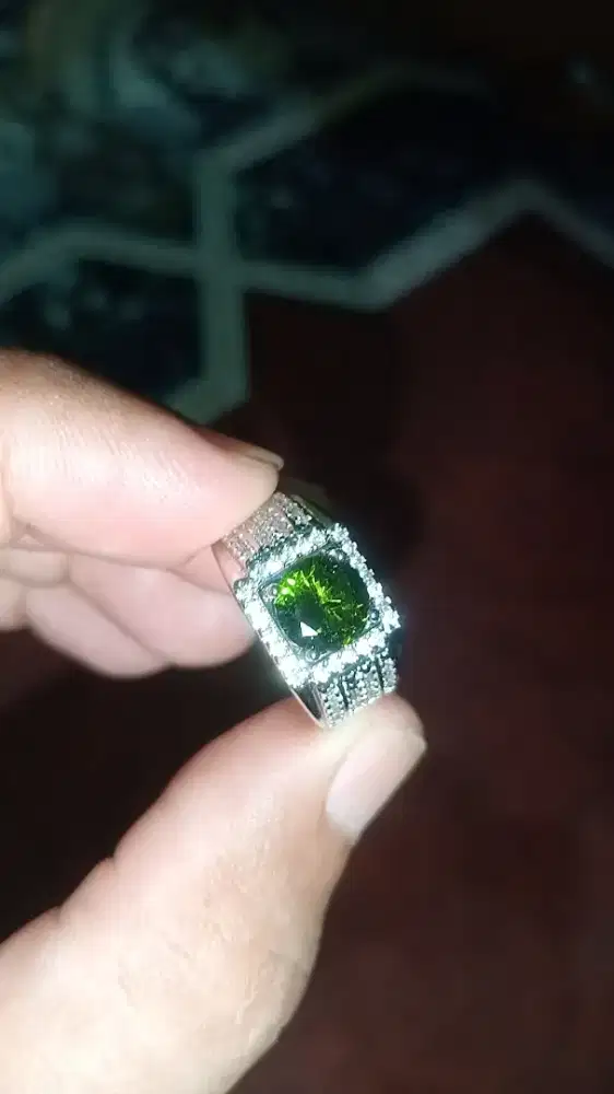 Cincin permata green peridot size 8 ring perak mikroseting mewah mulus