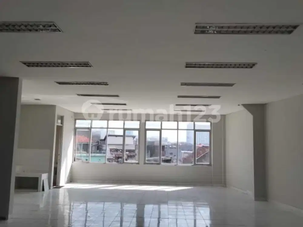 Disewakan Segera Gedung 3 Lantai Di Area Jl Pungkur Dekat Itc Bandung