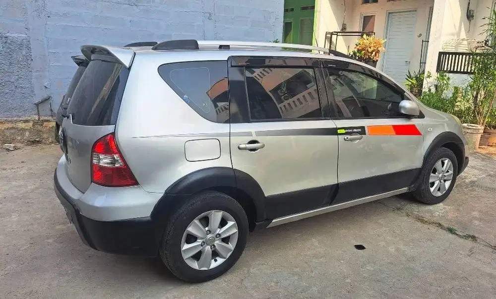Nissan Livina X gear 2012 manual