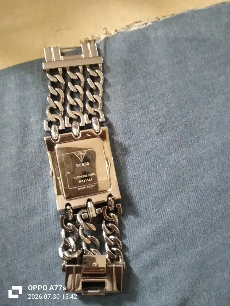 Jam tangan guess