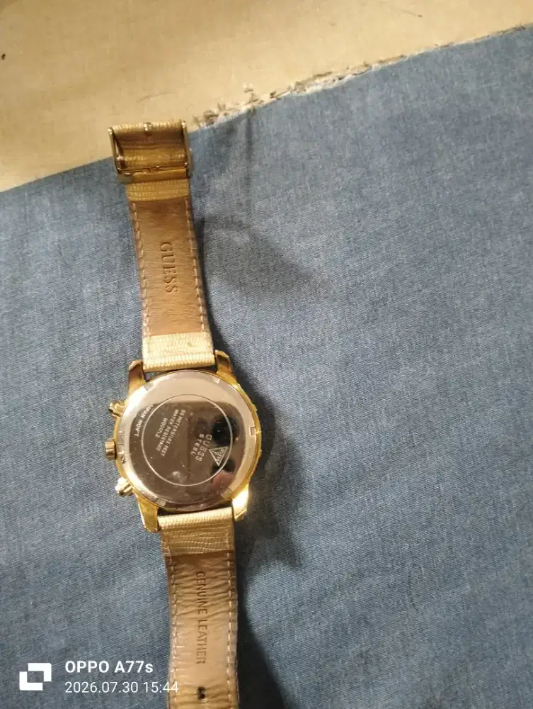 Di jual jam tangan guess