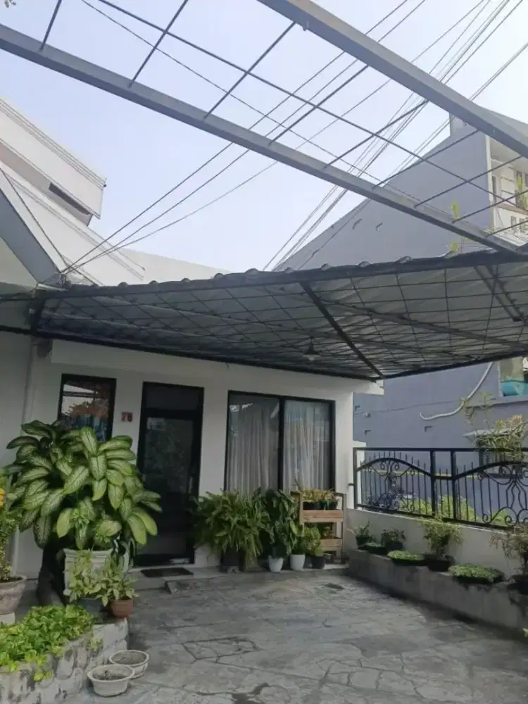 Disewakan Ruko 1 lantai strategis, Jl. Bali, Kejuron, Taman, Madiun
