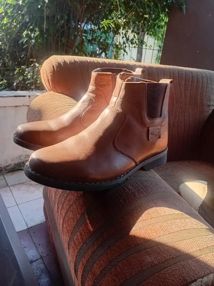 Sapatu fashion pria