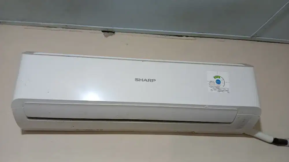 AC Sharp 1 PK Bekas Mulus