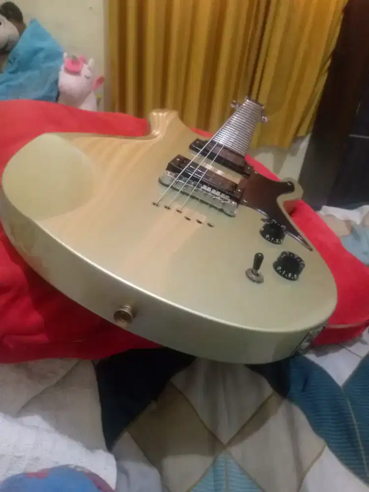 Cort Zenox Z-22 second original normal gold