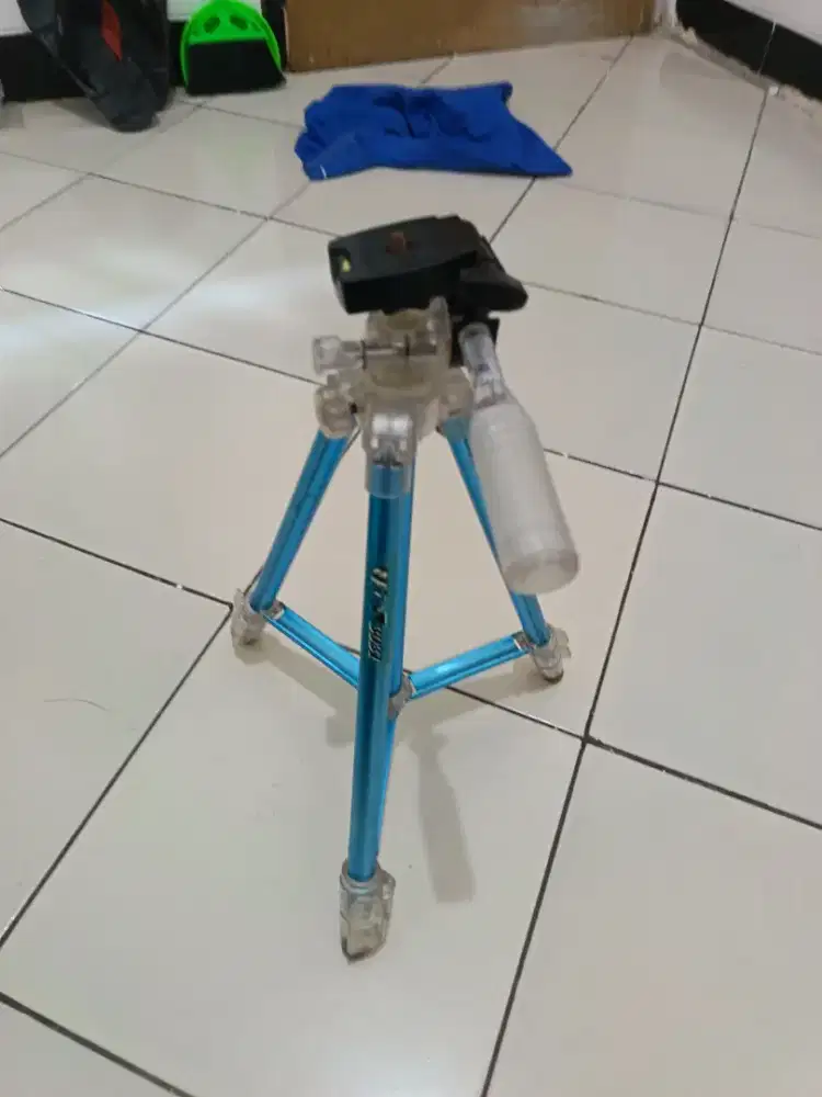 Tripod wifeng biru