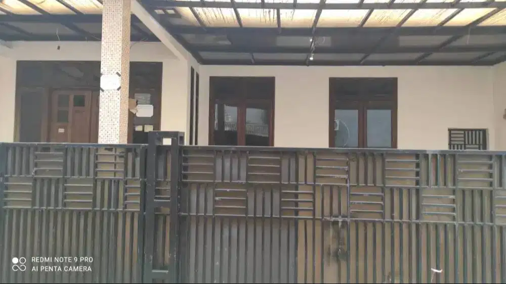 Rumah Disewakan di Kawasan Batusari, Kemanggisan