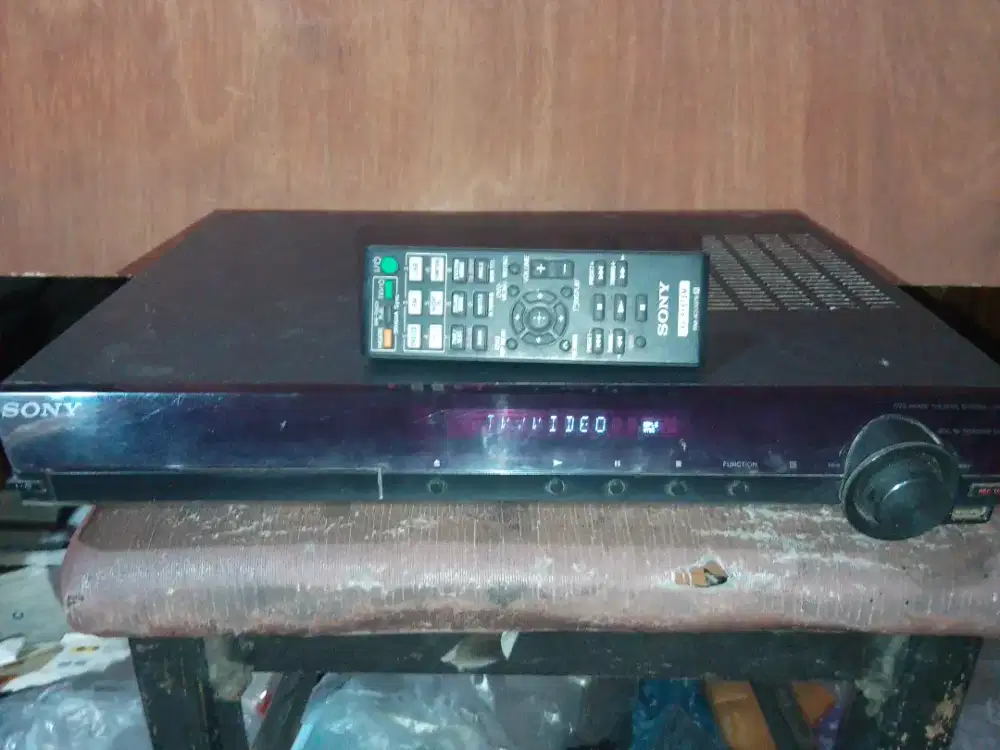 Sony Amplifier Home Theater 500 watts RMS,  remote, full ori