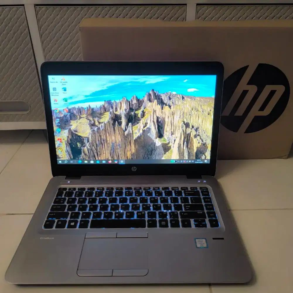HP EliteBook 840 G3 Core i5 Full HD Backlit Keyboard Istimewa