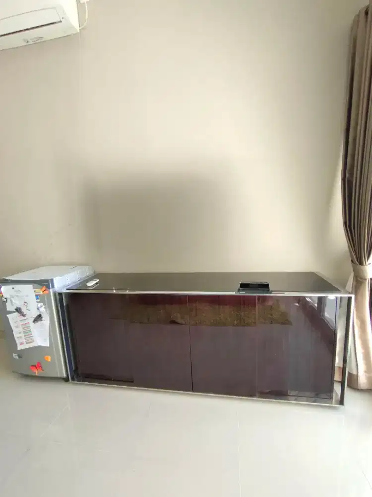 Dijual lemari rak kayu elegant