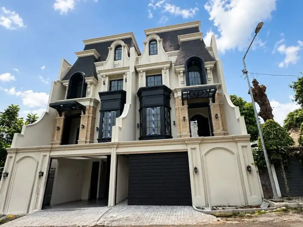 RUMAH 4 LANTAI BRAND NEW DI JAGAKARSA DESIGN AMERICAN CLASSIC