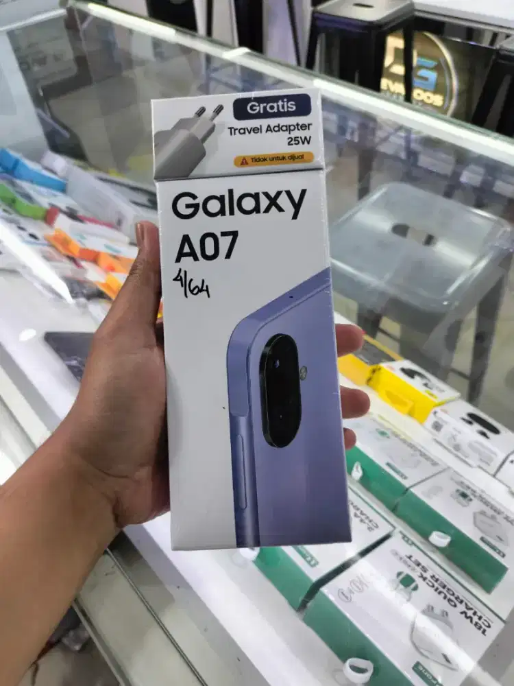 Samsung A07 4/64 violet neww