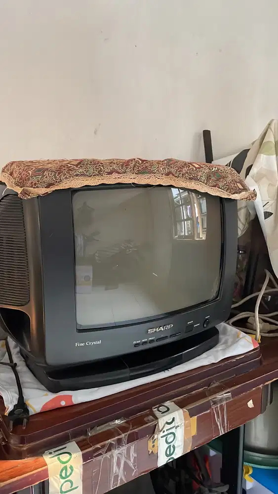 Tv tabung jadul SHARP C-14K1