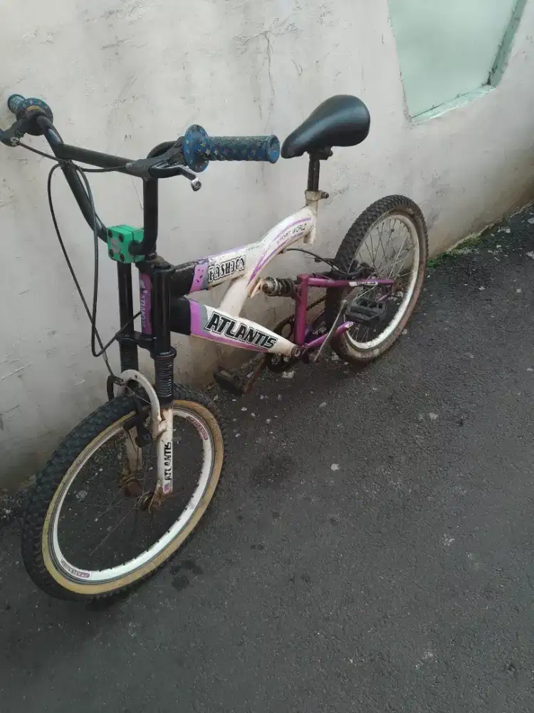 Sepeda BMX atlantis sokbreker depan tengah jual cepat