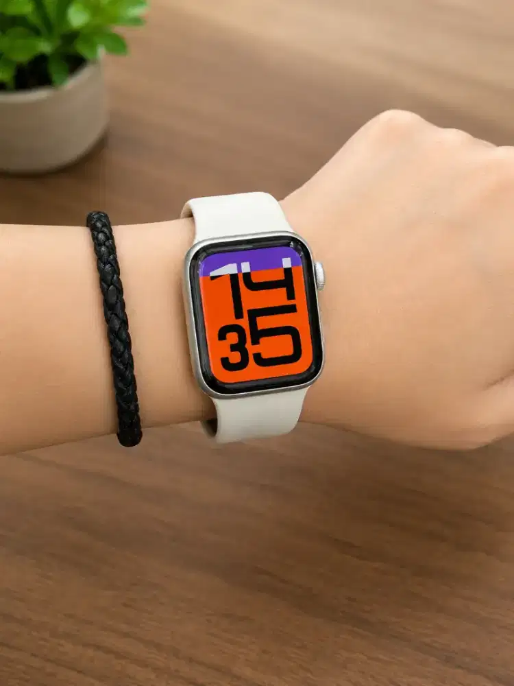 Apple watch SE2 GPS 40mm SECOND + cas magnetik